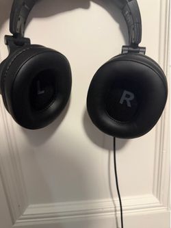 Studio headphones