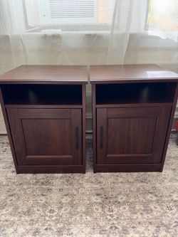 Set of 2 Songesand Nightstands