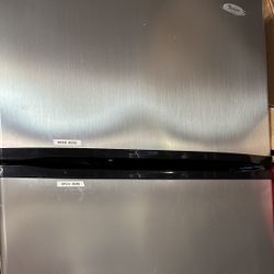 Stainless Steel Refrigerator (2-Door Top-Bottom)