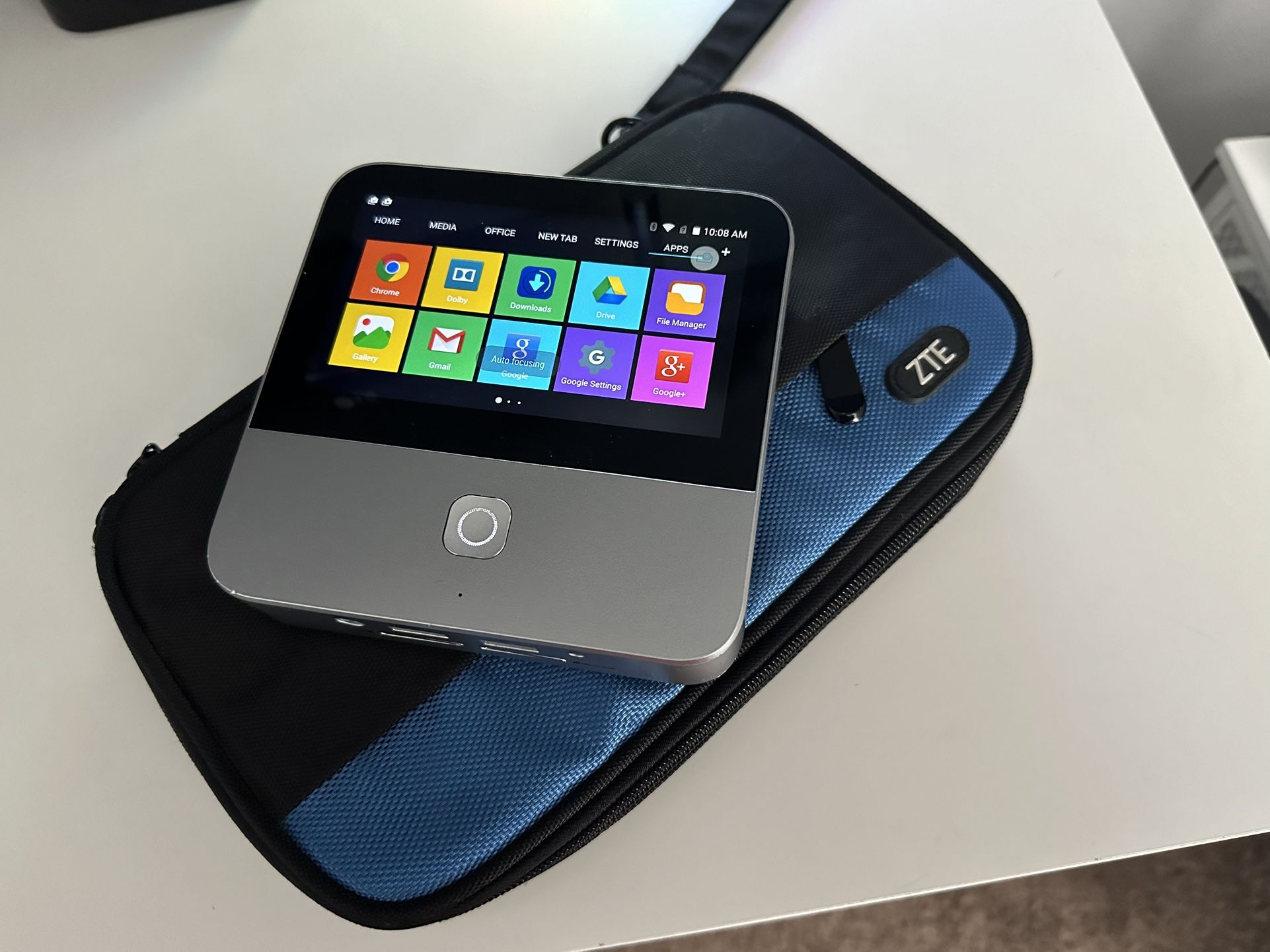 ZTE SMART PROJECTOR