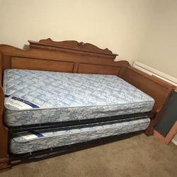 Beautiful Bed Already Dismantled Come Get It !100.00