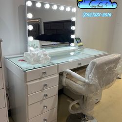 Premium White Vanity With Led Lights New Dresser