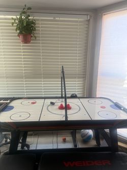 Hockey table (mesa de juego hockey)