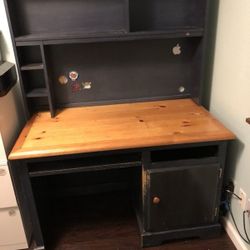 Real wood desk $25 