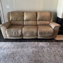 Couch / Electric Recliner $30 Need to get rid of ASAP