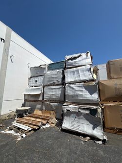FREE BATHROOM VANITIES