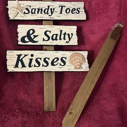 Coastal Wooden Yard Stake Sign Sandy Toes & Salty Kisses 36” x 12” NEW in Box!