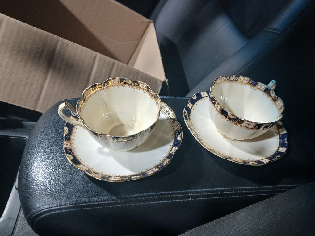  Vintage Court China Tea Set WLL  Floral  1920'S, 4 Piece