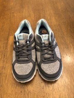 DrScholls tennis shoes