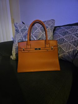 Medium Handbag 