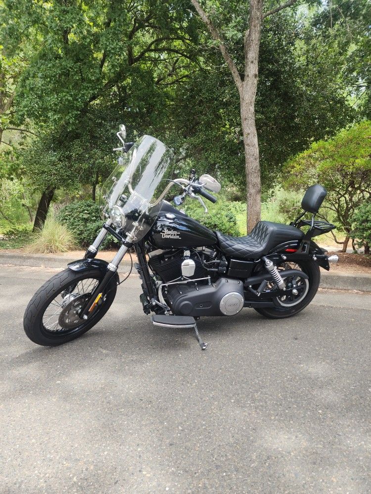 2014 Harley Davidson Dyna Street Bob