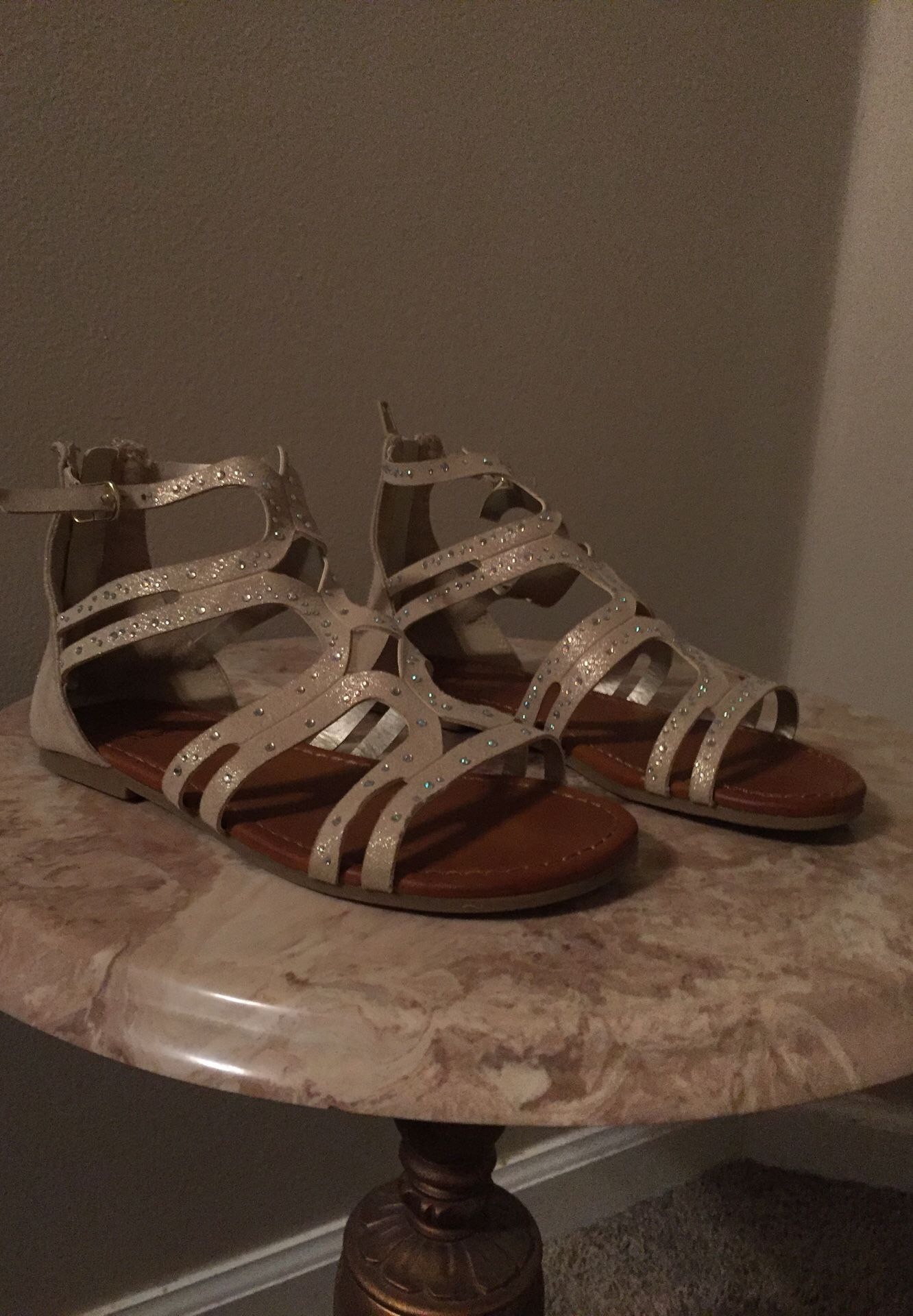 Youth sparkling shoes size 1 excellent condition
