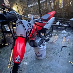 04 Dirtbike Crf 80 Cc Mint Lmk Nothing Wrong With It 