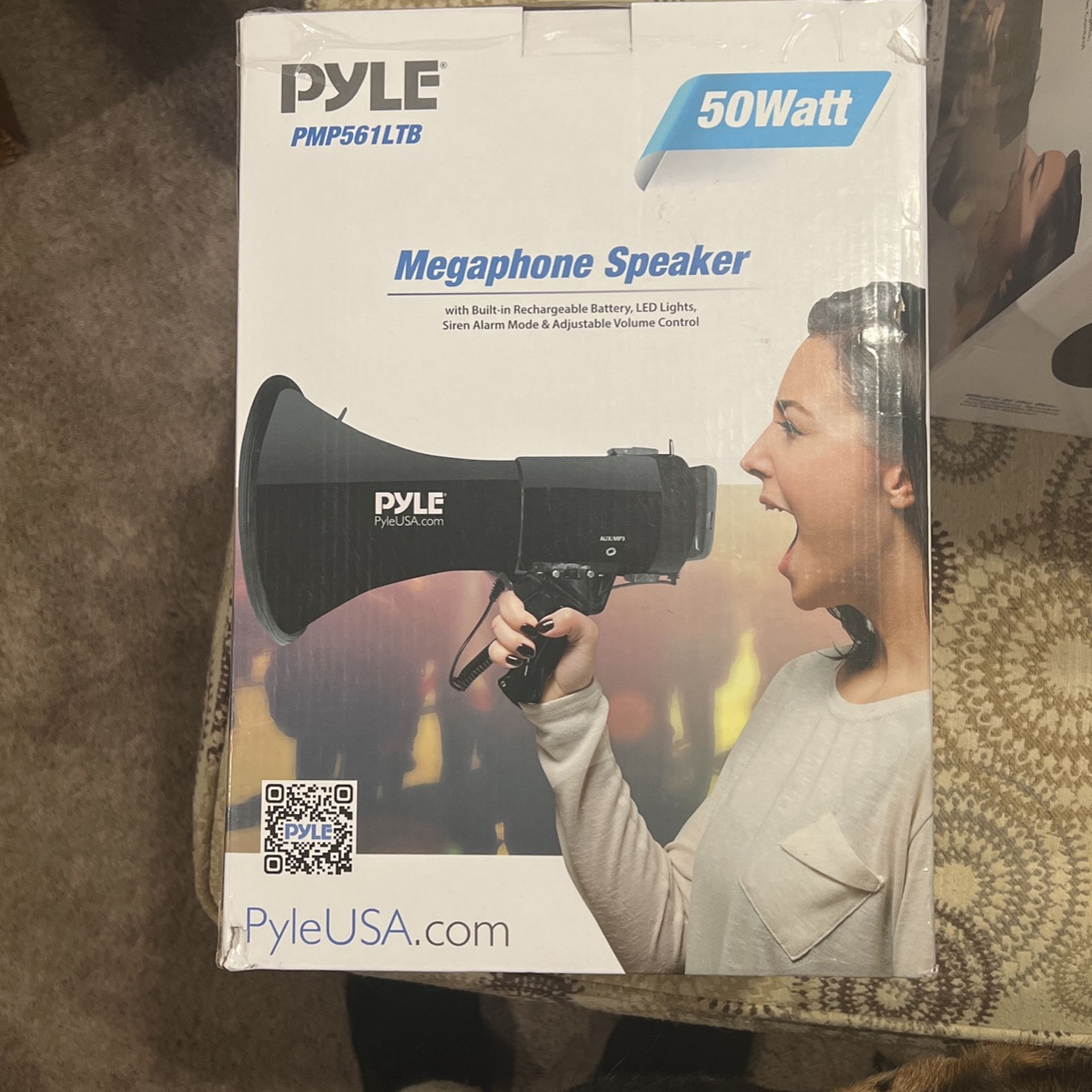 Got 1 Left To Sell >PYLE 50 Watts MEGAPHONE SPEAKER, With Different Siren, Flashing Lights And VERY LOUD 