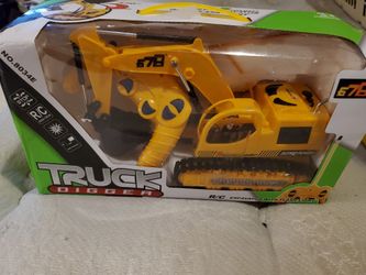 Remote control construction vehicles