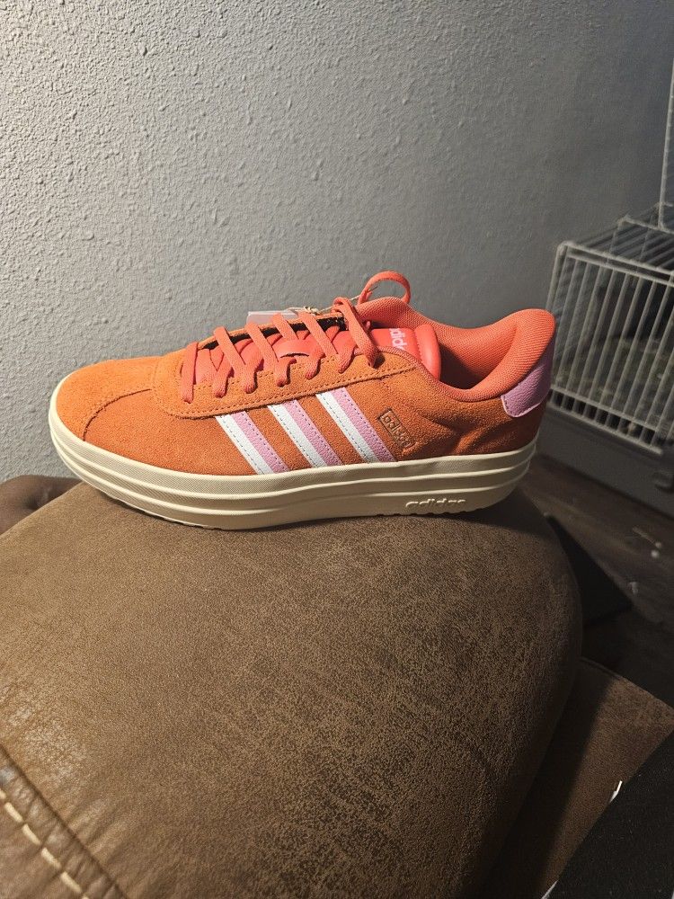 Women's Adididas 8.5