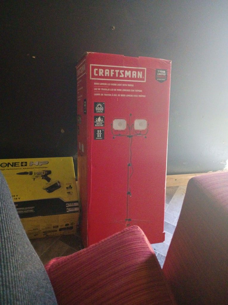 Craftsman Light