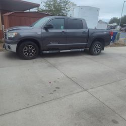Toyota Tundra 