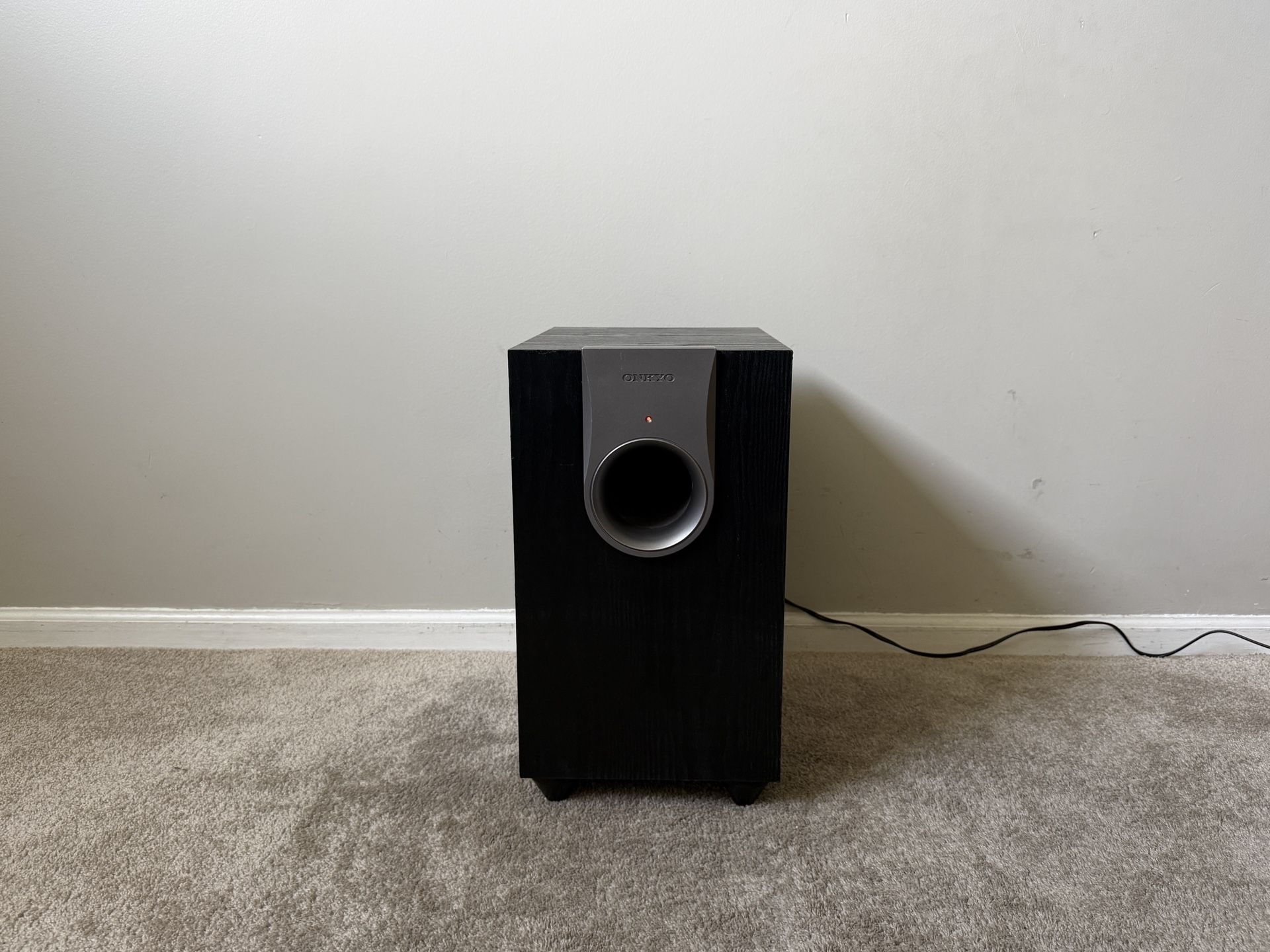 Onkyo SKW-550 Home Theater Powered Active Subwoofer 10" Woofer