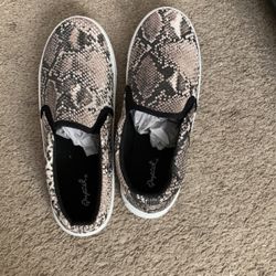 Qupid Brand Snake Print Shoes