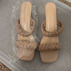 Woman’s Dress Hills