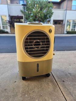 Hessaire MC18M Portable Evaporative Cooler / Swamp Cooler