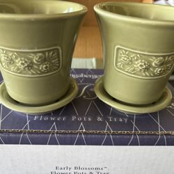 Longaberger NWT Vintage Pair Of Sage Green Peony Flower Pots And Saucers 