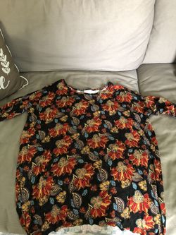 Lularoe tops all brand new !! 20 ea.