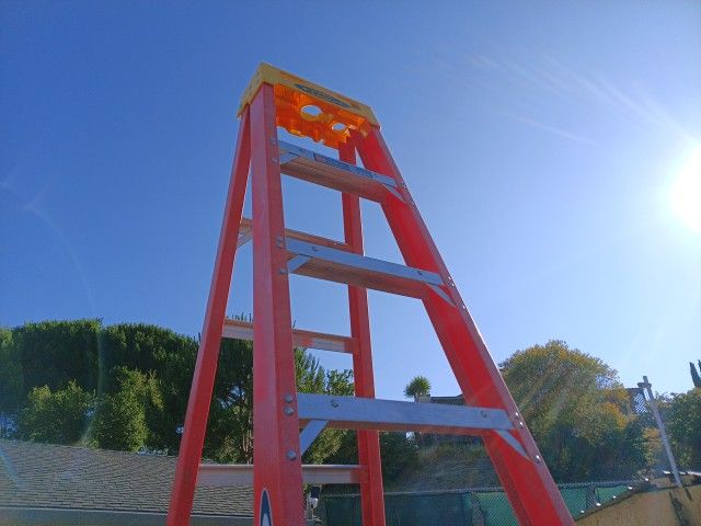 10 Foot Werner Fiberglass Ladder (Brand New)
