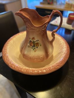 Water basin and pitcher