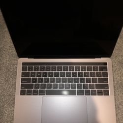 MACKBOOK PRO *BRAND NEW* (SEND BEST OFFER)