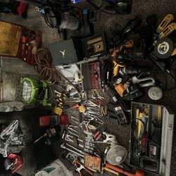 Lmk I Have Different Prices On All Of It But If You Wanna Just Take It All 700