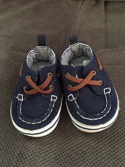 Baby crib shoes size 9-12 months
