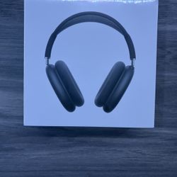 AirPod Maxes Midnight 