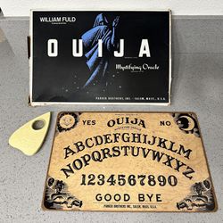 Vintage OUIJA William Fuld MYSTIFYING ORACLE W/Planchette & Box
