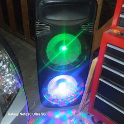 Don't Miss Out Bluetooth  Two 15" Woofers With Eq Super Loud And Clean Dont Miss Out Firm Price Lowballers Will Be Ignored 