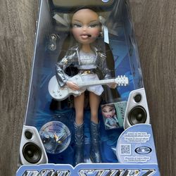 Bratz POP STARZ  Fashion Doll JADE