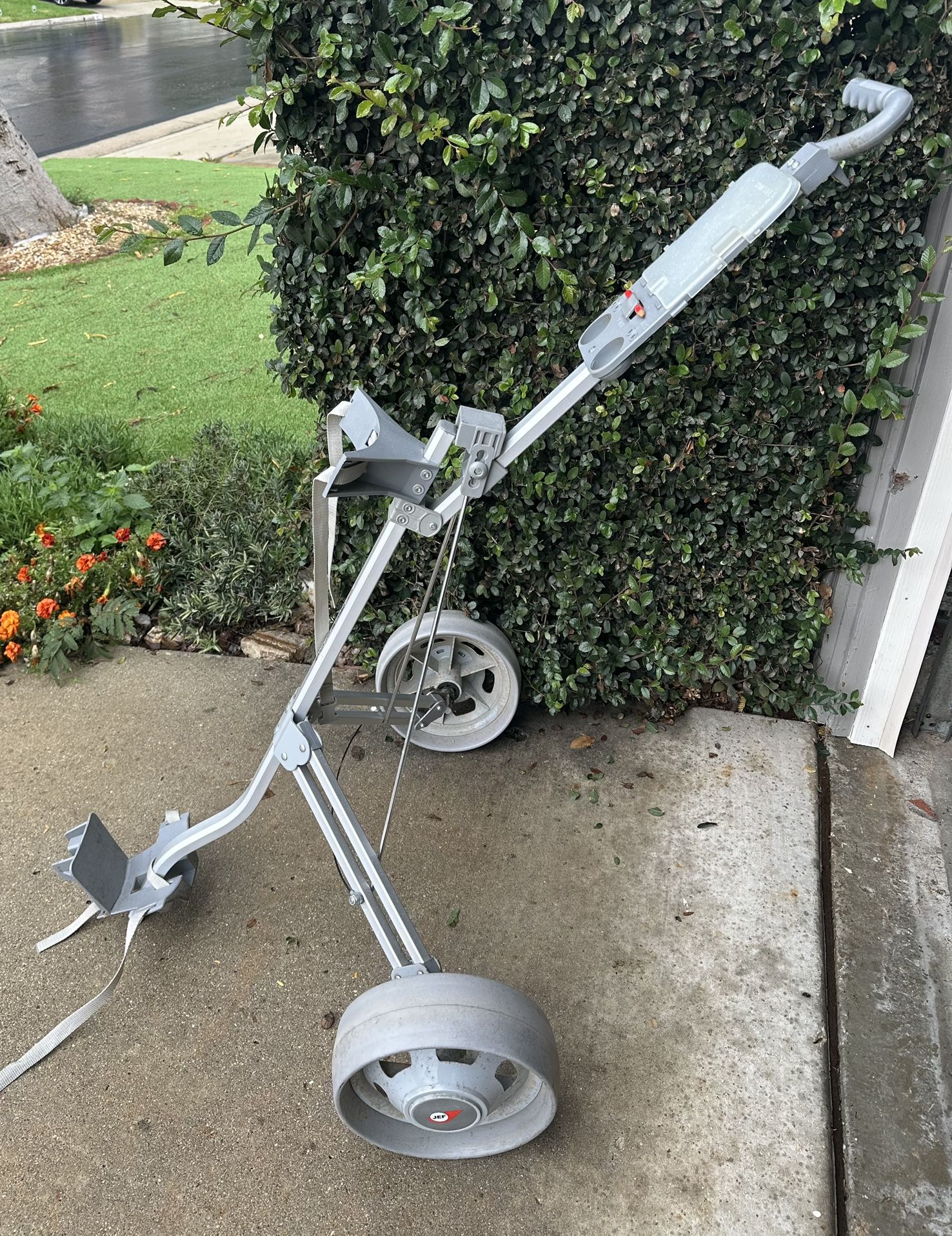 Pull Golf Cart, Like New