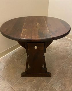 2 Vintage Ethan Allen Old Tavern Antiqued Pine Drop Leaf Fold Out Tables With a Drawer.