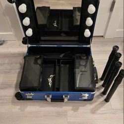 💄 Kemier Professional Makeup Train Case with Lights & Mirror – Excellent Condition!