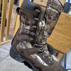 Cabela's Hunting/Hiking Boots Size 12, Like New. 