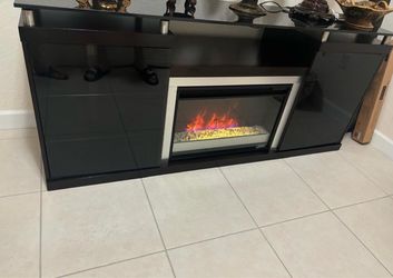 Elegante mesa multiuso