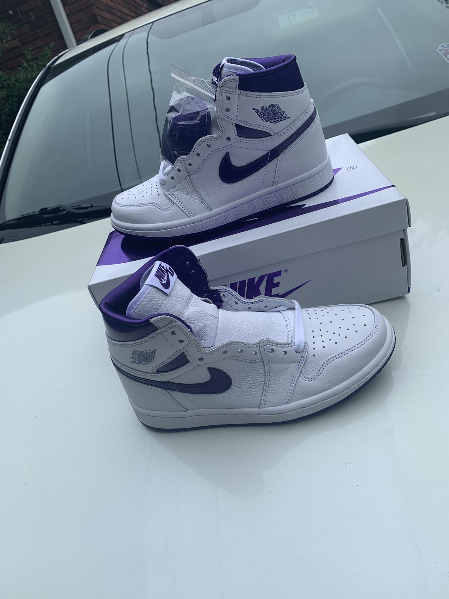 Air Jordan Retro 1 High “Court Purple” Size 6(W) / 4.5 In Boys 