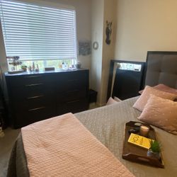 Queen Bedroom Set