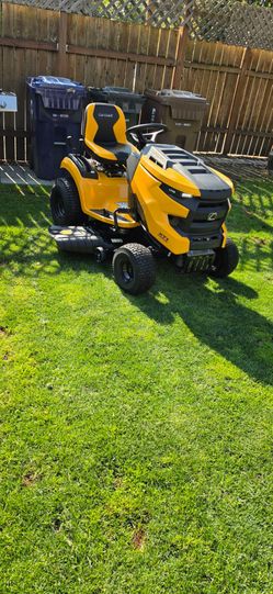 Cub Cadet XT1 LT42 Riding Mower