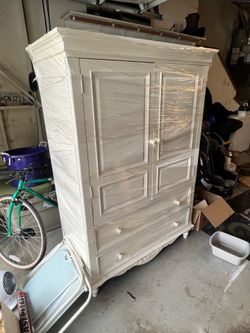 White Dresser