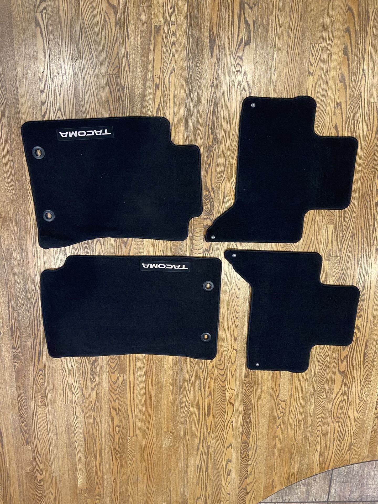 Toyota Tacoma Floor Mats 