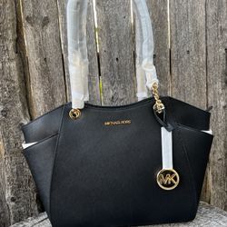 Michael Kors Jet Set Chain Tote Bag 