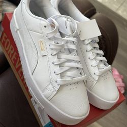 Puma White Shoes (BRAND NEW) 