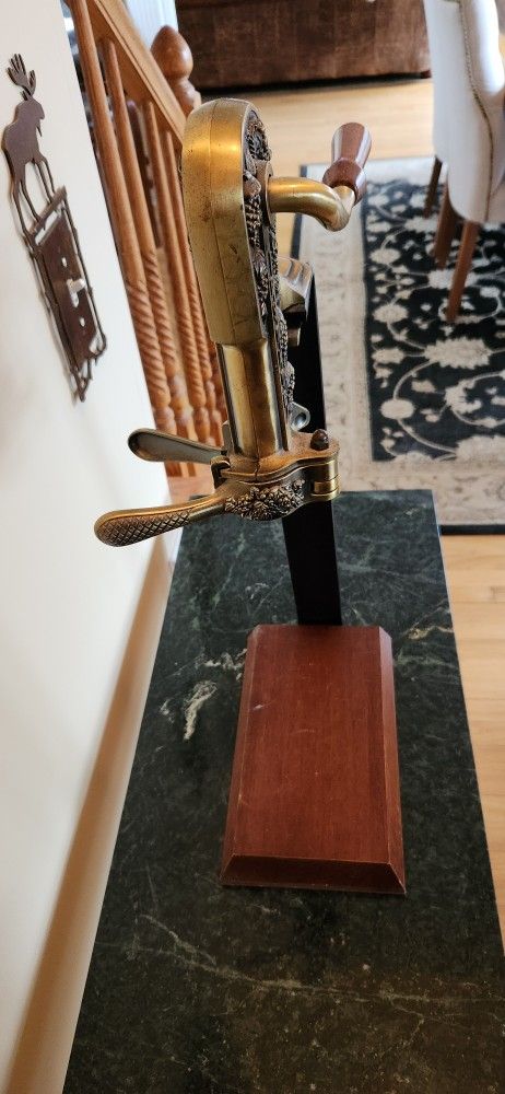 Reproduction Bar Top Wine Bottle Opener/Press